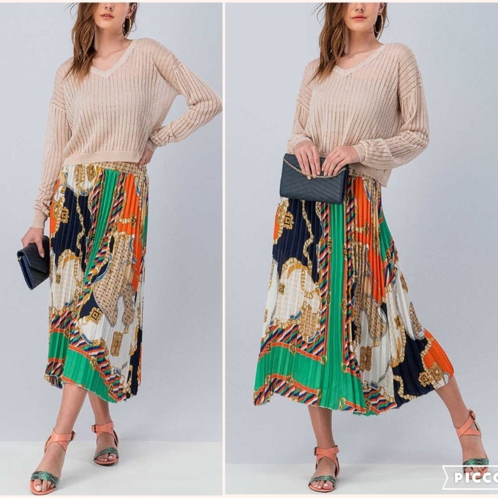 🆕 Scarf print / Multi printed pleated Skirt